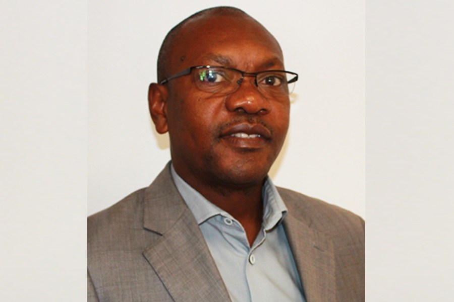 O jornalista desportivo moçambicano, Sérgio Marcos, da TVM, foi recentemente nomeado como membro da Comissão de Imprensa da Confederação Africana de Futebol (CAF)