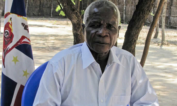 O presidente da Renamo, Afonso Dhlakama, discordou, hoje, na serra da Gorongosa, das afirmações do Presidente da República, segundo as quais o Estado da Nação é desafiante e encorajador