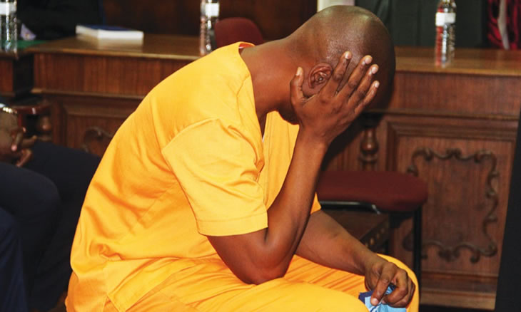 Zófimo Muiuane foi condenado a 24 anos  de prisão maior e a uma multa de 50 milhões de meticais, o réu é acusado de homicídio qualificado, falsificação de documentos, armas proibidas e violência psicológica.