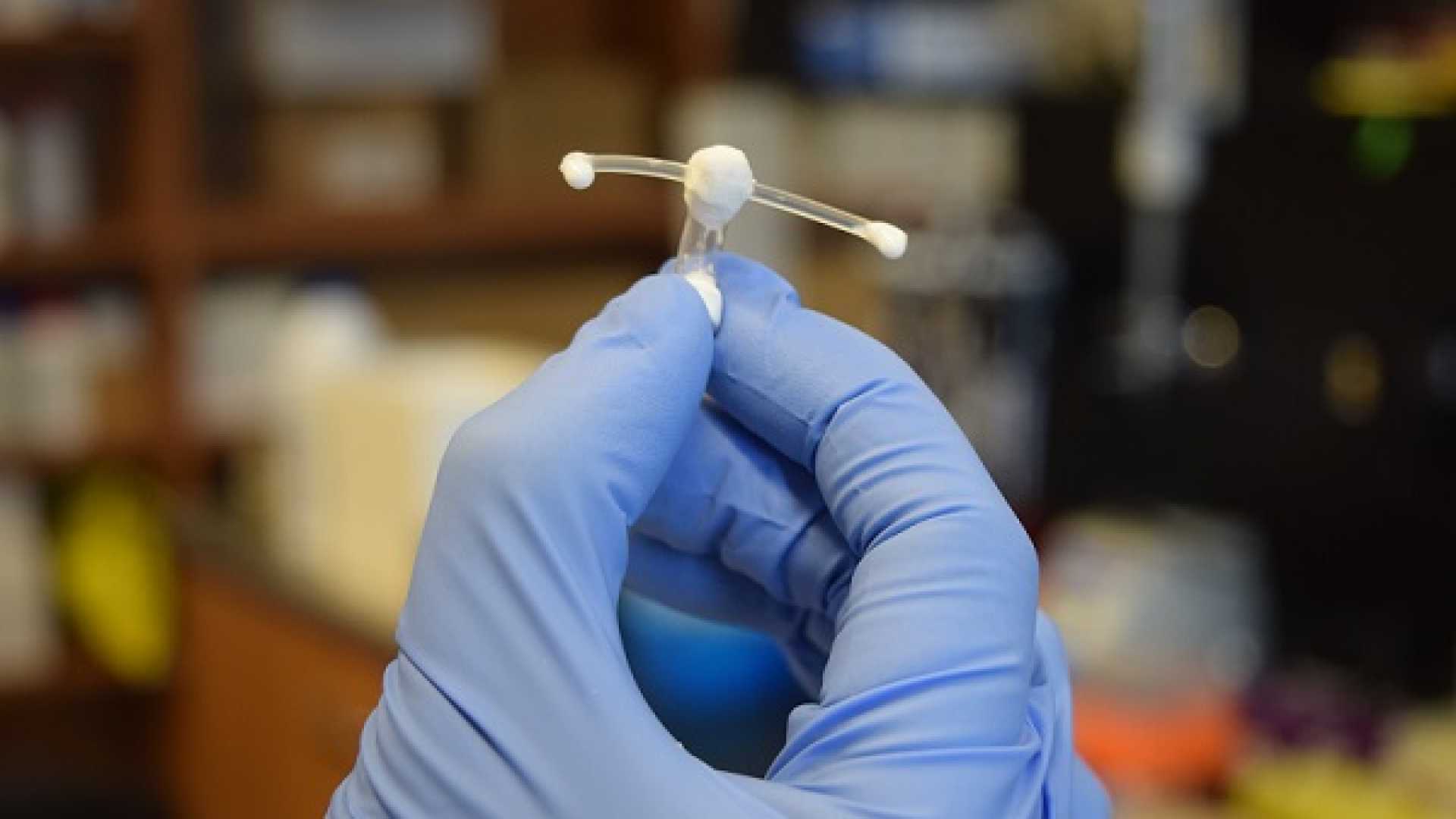Como alternativa ao preservativo um grupo de cientistas belgas criou um dispositivo de impede a transmissão do vírus HIV - SIDA
