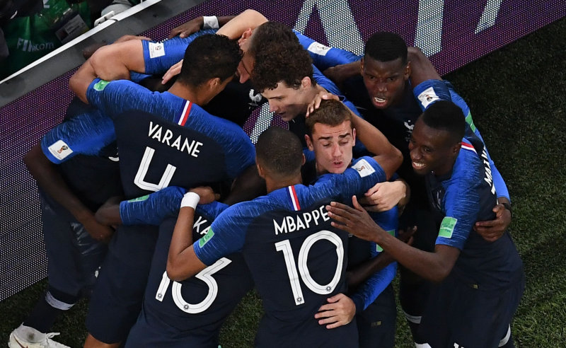 A França é a nova campeã do mundo de futebol. Os gauleses bateram na final do Mundial-2018 a Croácia por 4-2, partida disputada no Estádio Luzhniki, em Moscovo