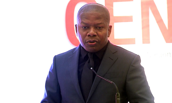 O Presidente da Confederação das Associações Económicas de Moçambique, Agostinho Vuma, felicita o Governo pela decisão de subir os preços de combustíveis