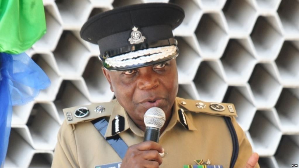 O chefe da polícia tanzaniana disse que, recentemente, 104 membros do grupo em referência foram detidos tentando chegar a Moçambique