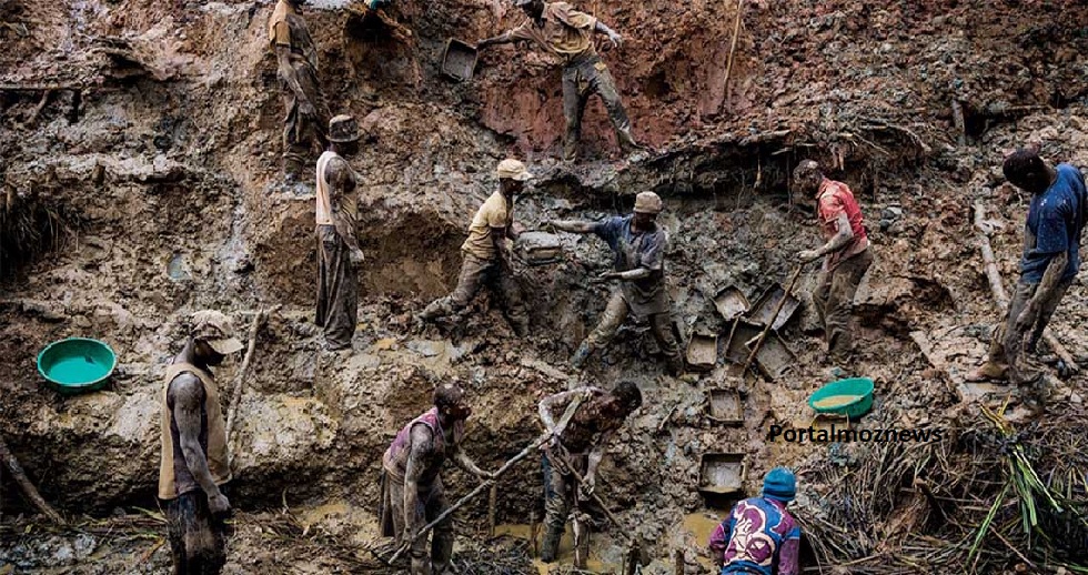 Desabamento de terra deixa soterrado 10 garimpeiros em Montepuez numa área de mineração “ilegal”