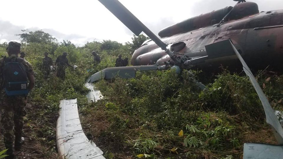 Danos avultados no helicóptero da Força Área