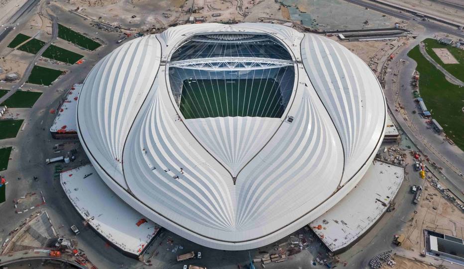 Qatar inaugura estádio com ar condicionado em todos assentos