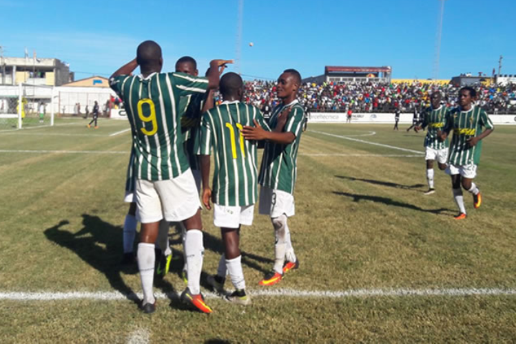 Ferroviário da Beira vence Desportivo de Maputo por 2 – 1