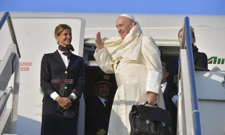 Papa Francisco recusa hospedagem em hotel de luxo em Moçambique