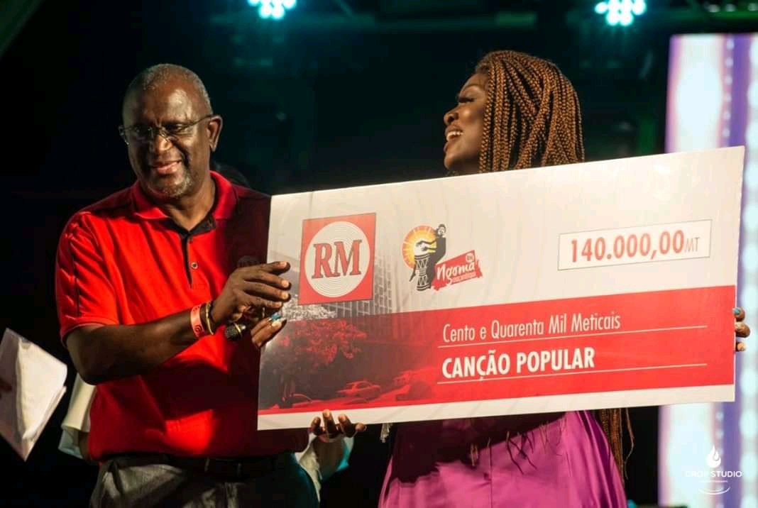 Lizha James vence prémio de canção mais popular no Ngoma Moçambique 2019.