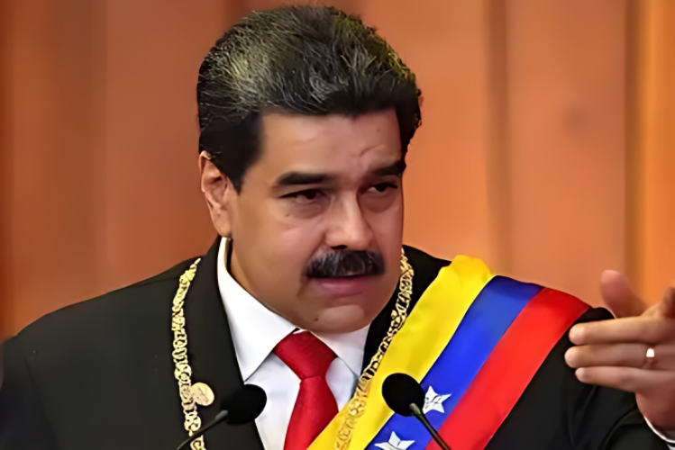 Nicolás Maduro diz que os EUA não devem se envolver nos problemas da Venezuela